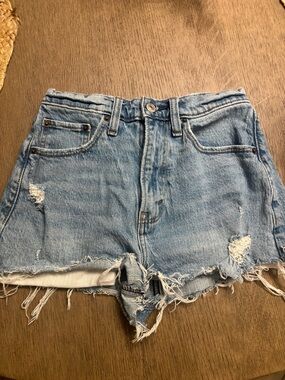 Abercrombie & Fitch Mom Shorts Womens 24/00 Blue High Rise Curve Love Distressed